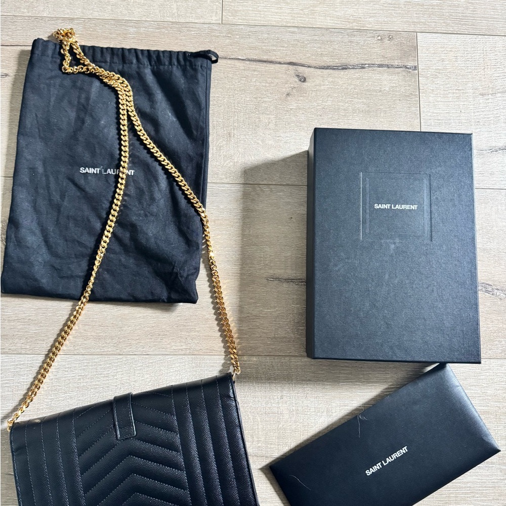 Saint Laurent Black Quilted Crossbody with Gold Chain - Picture 2 of 5